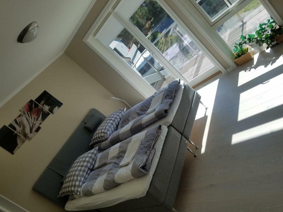 Erika'S Apartment Kalvåg エクステリア 写真